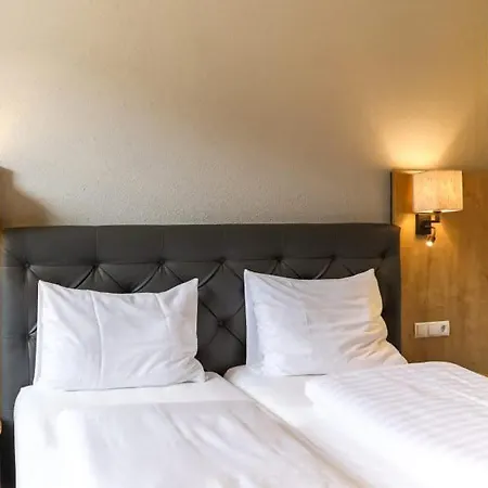 Kitz 4 *